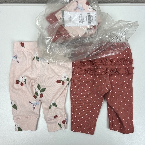 Bundle of 2 Sets (4 Total) Carter's Leggings Sz NB - Picture 3 of 4